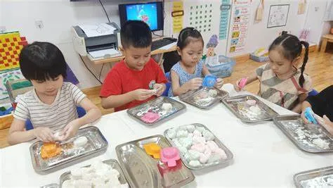 Hoạt Động Khám Phá Và Trải Nghiệm
