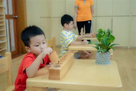 Lợi ích tuyệt vời mà trường mầm non Montessori mang lại cho trẻ