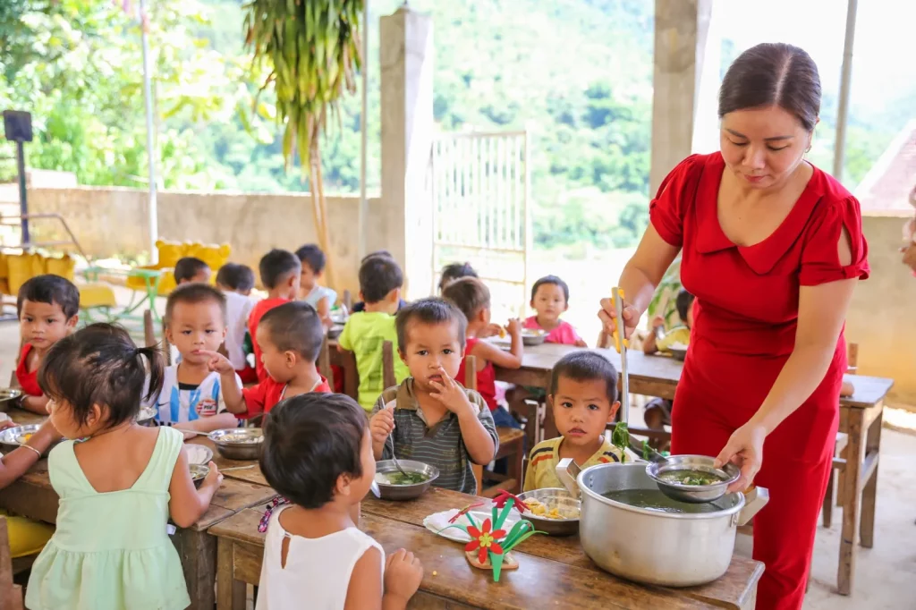 Ưu điểm của trường mầm non bán trú: