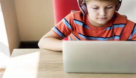 giúp trẻ phát triển tư duy logic